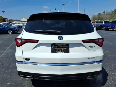 Used 2024 Acura MDX SH-AWD w/ Advance Package image 17