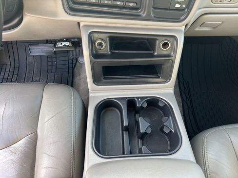 Used 2003 Chevrolet Silverado 2500 LT image 16