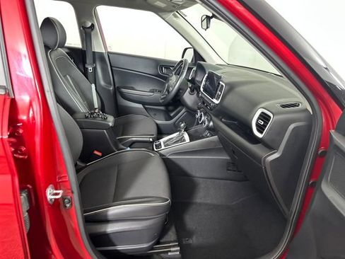 Certified 2023 Hyundai Venue Limited image 28