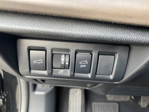 Used 2025 Subaru Outback Limited image 14