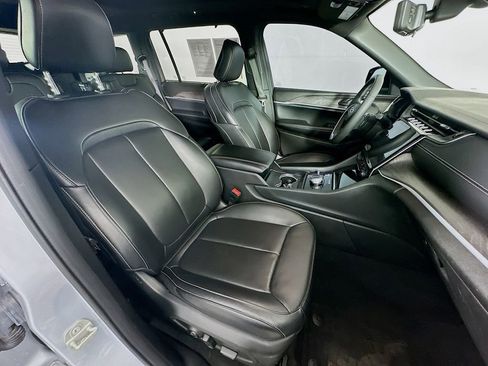 Certified 2024 Jeep Grand Cherokee L Limited w/ Luxury Tech Group II image 42