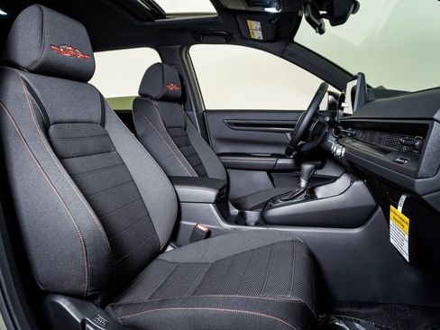 Used 2026 Honda CR-V TrailSport image 15