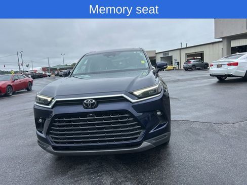 Used 2024 Toyota Grand Highlander AWD image 7