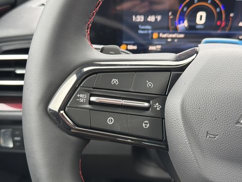 New 2026 Chevrolet Traverse RS image 18