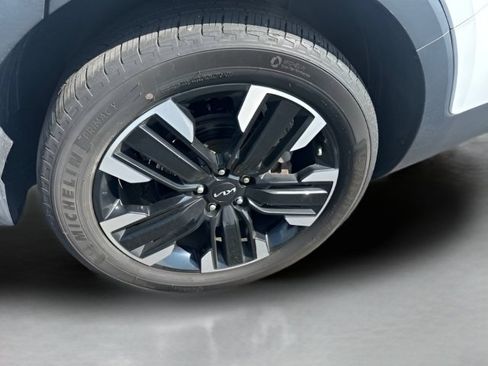 Used 2023 Kia Telluride SX Prestige AWD/4WD image 9