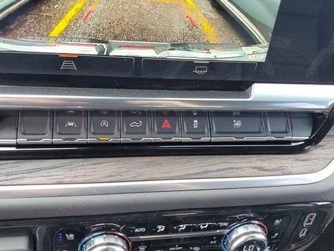 New 2026 GMC Sierra 1500 SLT w/ SLT Premium Package image 24