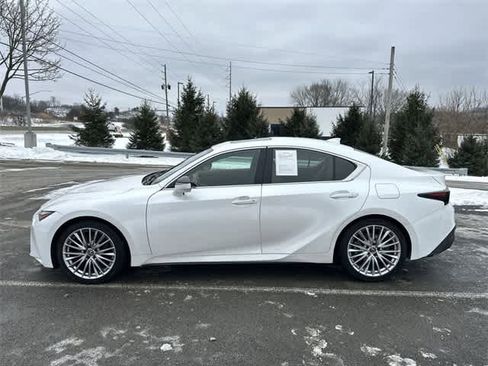 Used 2022 Lexus IS 300 AWD w/ Premium Package image 2