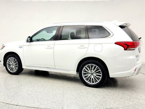 Used 2021 Mitsubishi Outlander SEL image 7