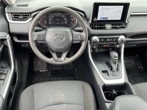 Used 2025 Toyota RAV4 XLE AWD/4WD image 10