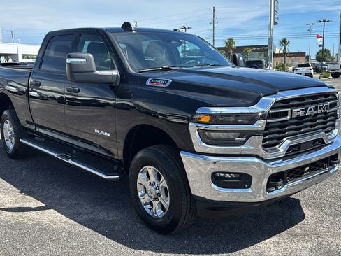 Used 2026 RAM 2500 Big Horn AWD/4WD image 7