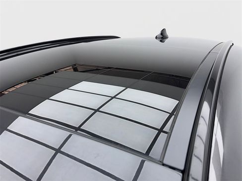 Used 2022 Alfa Romeo Stelvio Veloce image 12