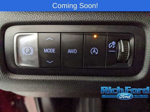 Used 2024 GMC Acadia Elevation AWD/4WD image 13