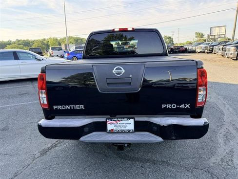 Used 2012 Nissan Frontier PRO-4X AWD/4WD image 6