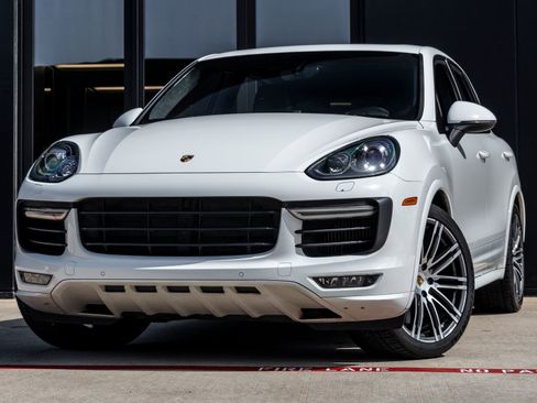 Certified 2017 Porsche Cayenne GTS AWD/4WD image 1