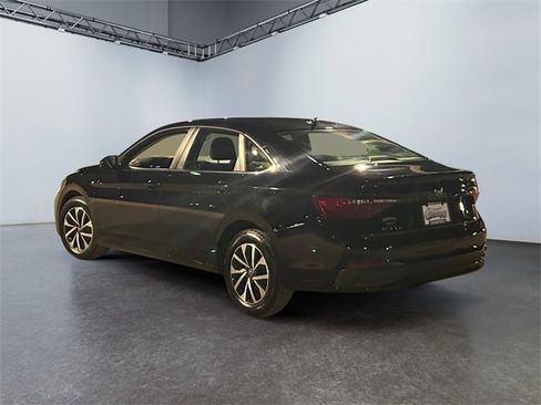 Used 2024 Volkswagen Jetta S image 3