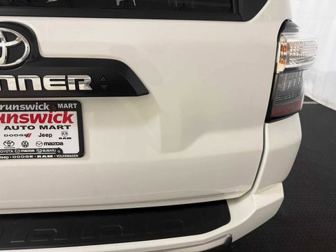 Certified 2023 Toyota 4Runner TRD Off-Road image 18