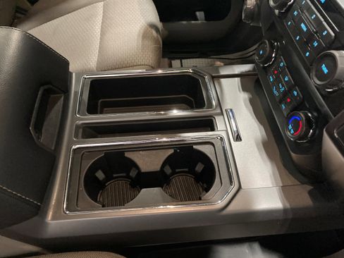 Used 2019 Ford F150 XLT w/ Equipment Group 302A Luxury image 6