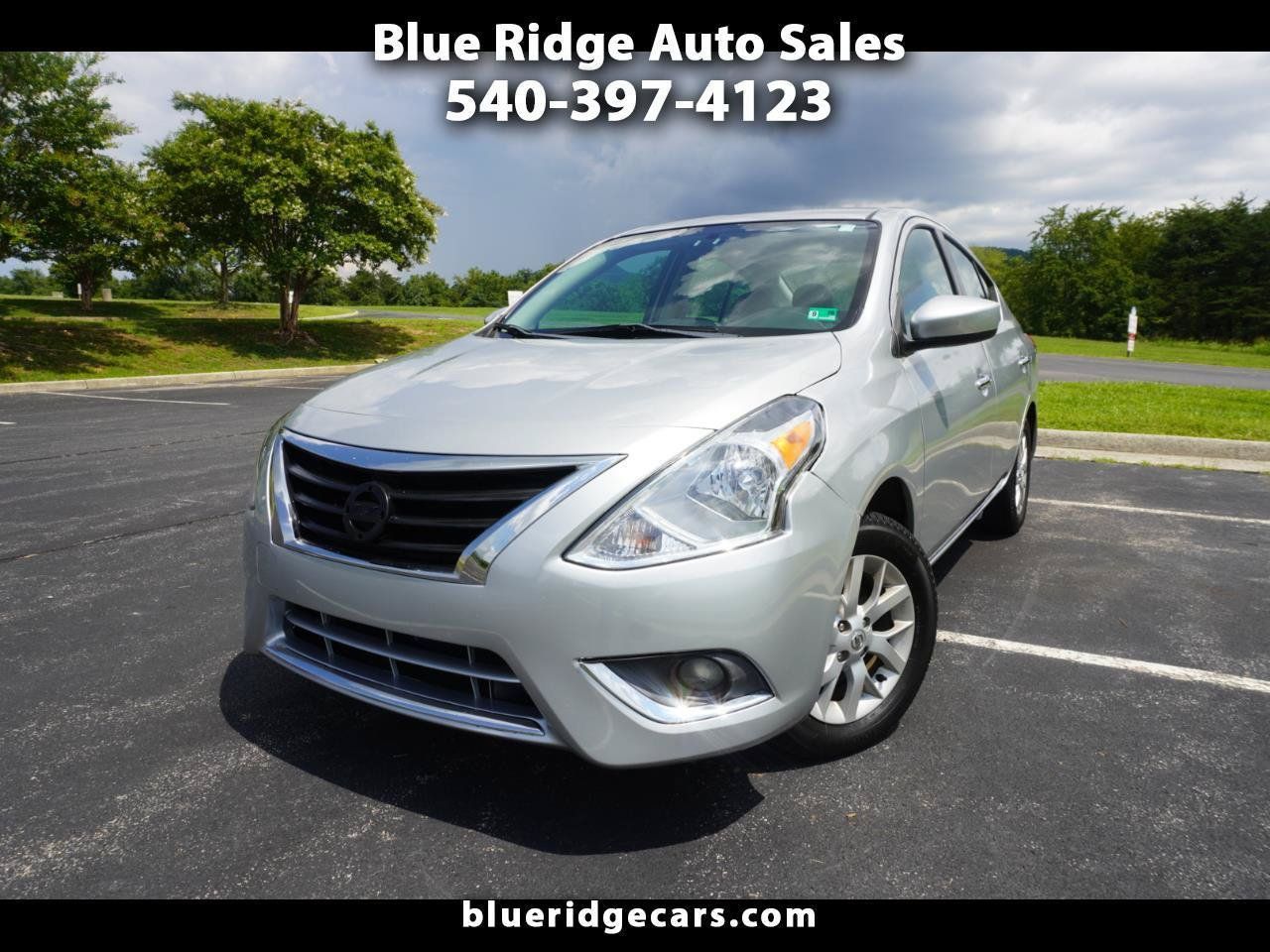 Used 2017 Nissan Versa SV w/ SV Special Edition Package FWD image 1