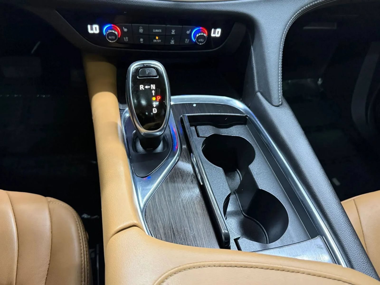 Used 2018 Buick Enclave Premium FWD image 36