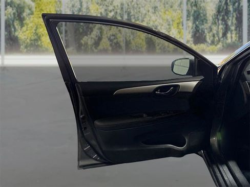 Used 2017 Nissan Sentra S FWD image 20