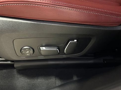Used 2024 BMW X4 xDrive30i AWD/4WD image 13