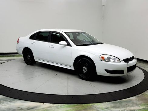 Used 2016 Chevrolet Impala Police FWD image 3