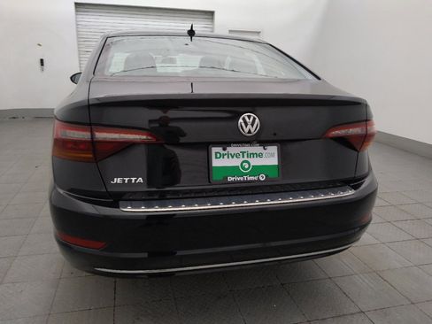 Used 2019 Volkswagen Jetta SE w/ Cold Weather Package FWD image 6