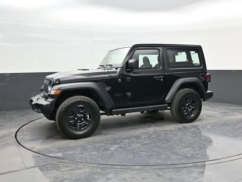 Used 2026 Jeep Wrangler Sport image 4