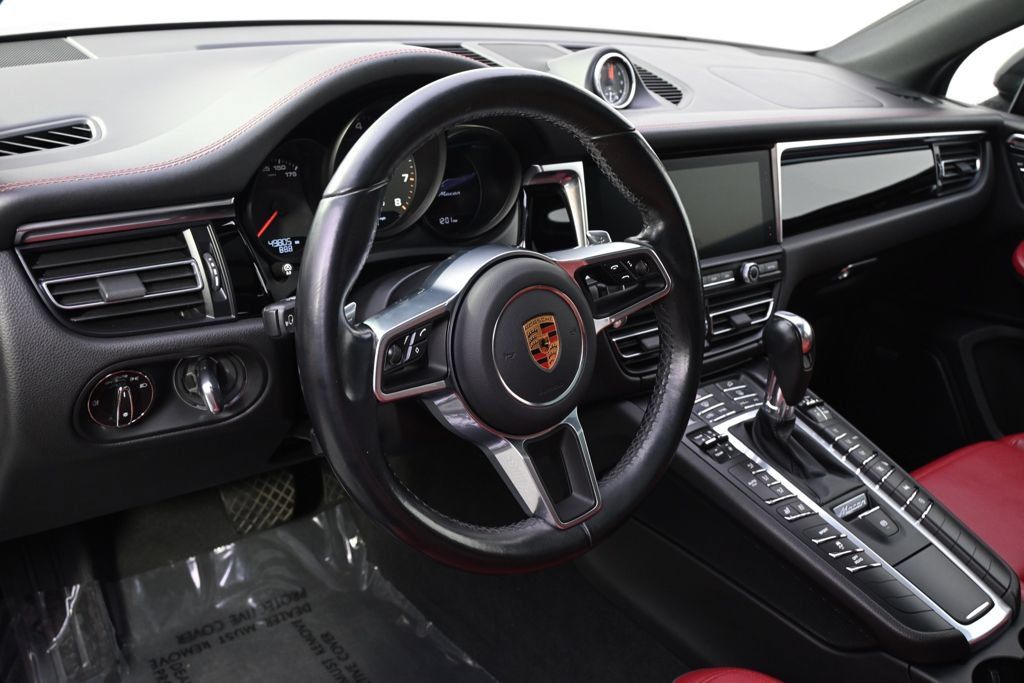 Used 2021 Porsche Macan AWD/4WD image 11
