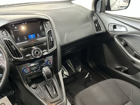 Used 2018 Ford Focus SEL w/ Cold Weather Package FWD image 26