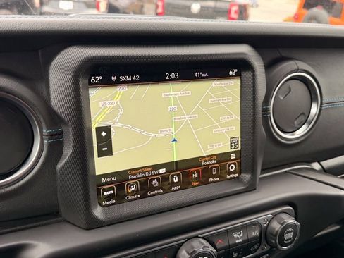 Used 2023 Jeep Wrangler Rubicon w/ Steel Bumper Group image 25