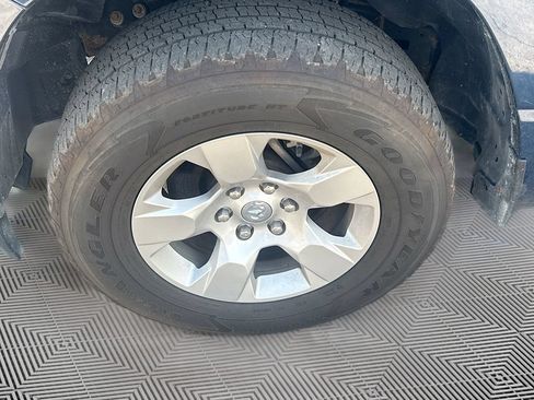 Used 2023 RAM 1500 Big Horn AWD/4WD image 32