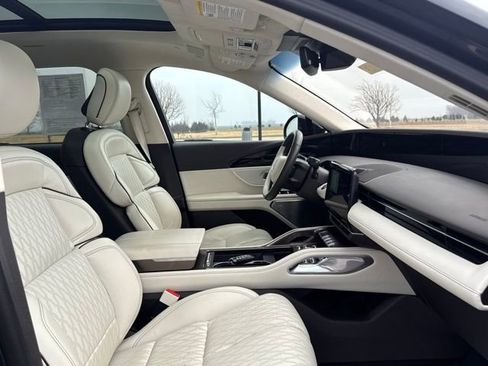 Used 2024 Lincoln Nautilus Black Label image 22