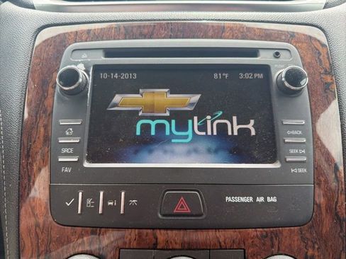 Used 2014 Chevrolet Traverse LT w/ All-Star Edition FWD image 27