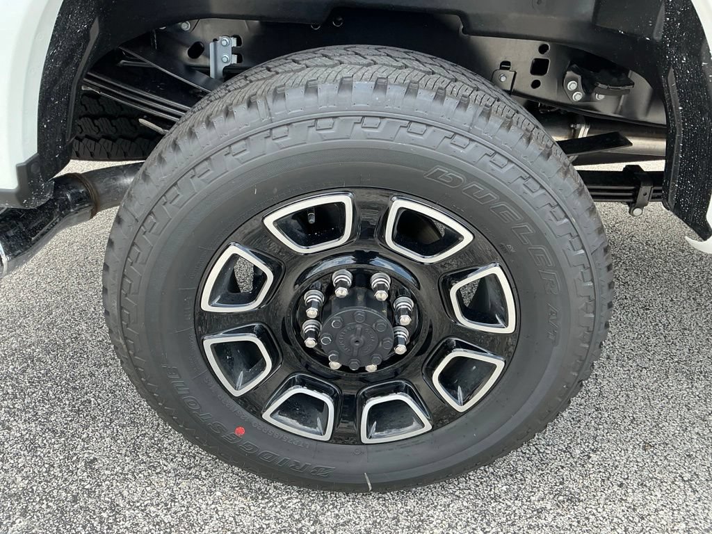 New 2026 Ford F350 Platinum w/ FX4 Off-Road Package AWD/4WD image 15