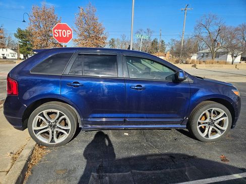 Used 2011 Ford Edge Sport w/ Driver Entry Pkg image 1