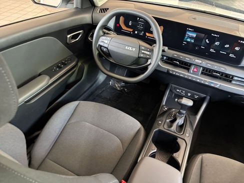 Used 2025 Kia K4 FWD image 33