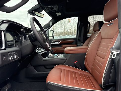 New 2026 GMC Sierra 2500 Denali Ultimate image 9