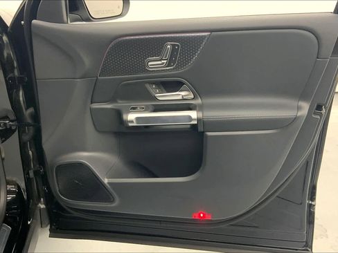 Certified 2024 Mercedes-Benz EQB 250+ image 25