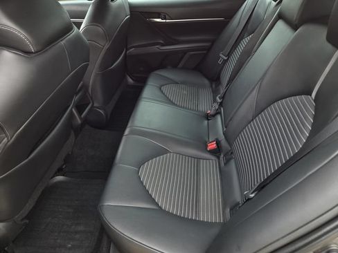 Used 2022 Toyota Camry SE FWD image 29