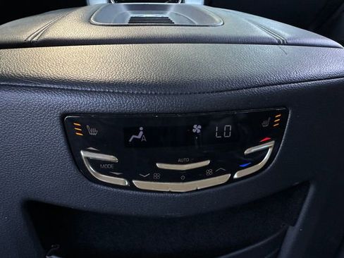 Used 2019 Cadillac Escalade 2WD image 37