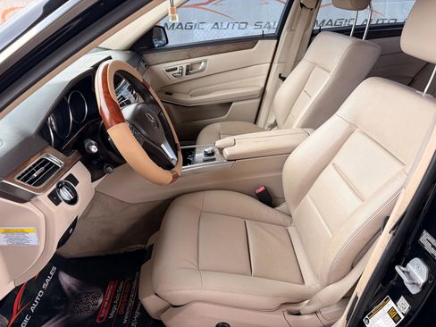 Used 2014 Mercedes-Benz E 350 4MATIC Sedan image 15