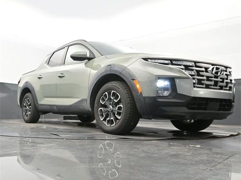 Used 2023 Hyundai Santa Cruz SEL Premium image 9