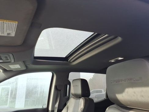 Used 2020 GMC Sierra 1500 Denali w/ Denali Ultimate Package image 21