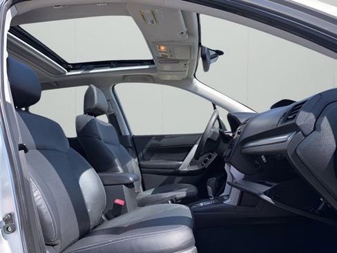 Used 2015 Subaru Forester 2.5i Limited image 14