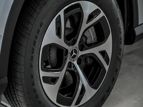 New 2026 Mercedes-Benz GLC 350e 4MATIC image 5