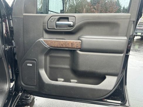 Used 2022 GMC Sierra 3500 Denali w/ Denali Ultimate Package image 25