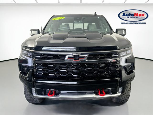 Used 2024 Chevrolet Silverado 1500 ZR2 w/ Technology Package AWD/4WD image 2