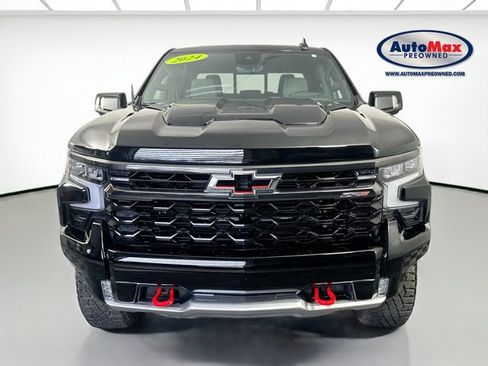 Used 2024 Chevrolet Silverado 1500 ZR2 w/ Technology Package AWD/4WD image 2