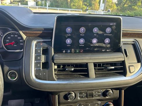 Used 2021 Chevrolet Tahoe High Country w/ Premium Package RWD image 19